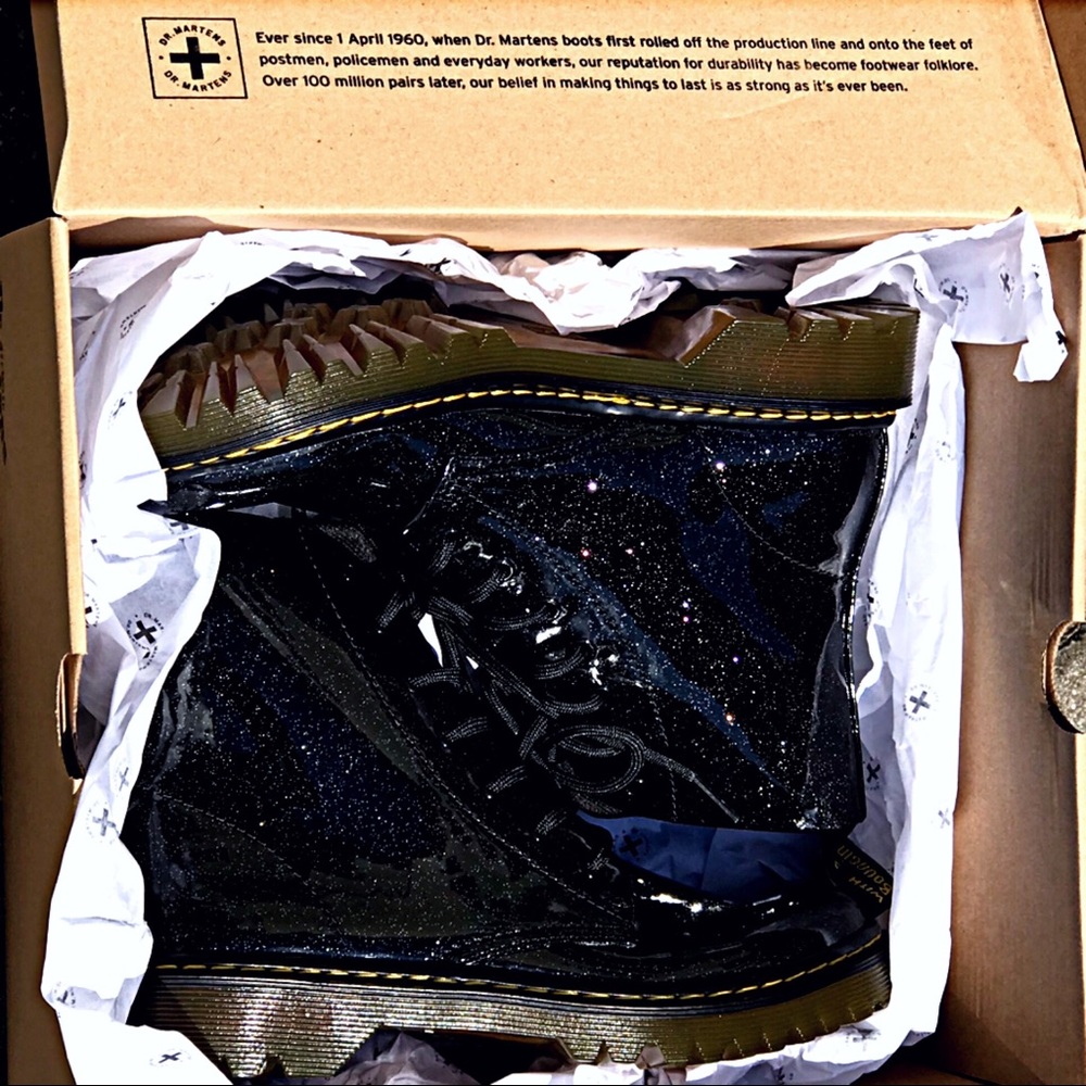 1 Left 5 Star NWT Dr. Martens Glitter Patent Black - Picture 6 of 8